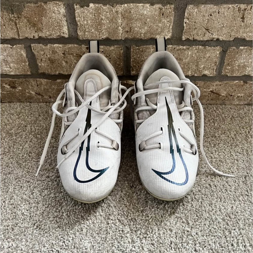 Nike Alpha Menace Pro 3 Men’s Football Cleats – Size 9.5